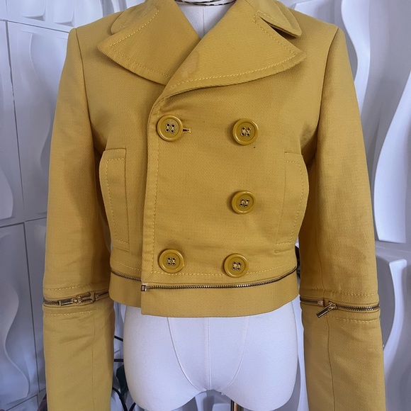 BCBGMaxAzria Mustard Double-Breasted Cropped Pea Coat - Picture 3 of 7